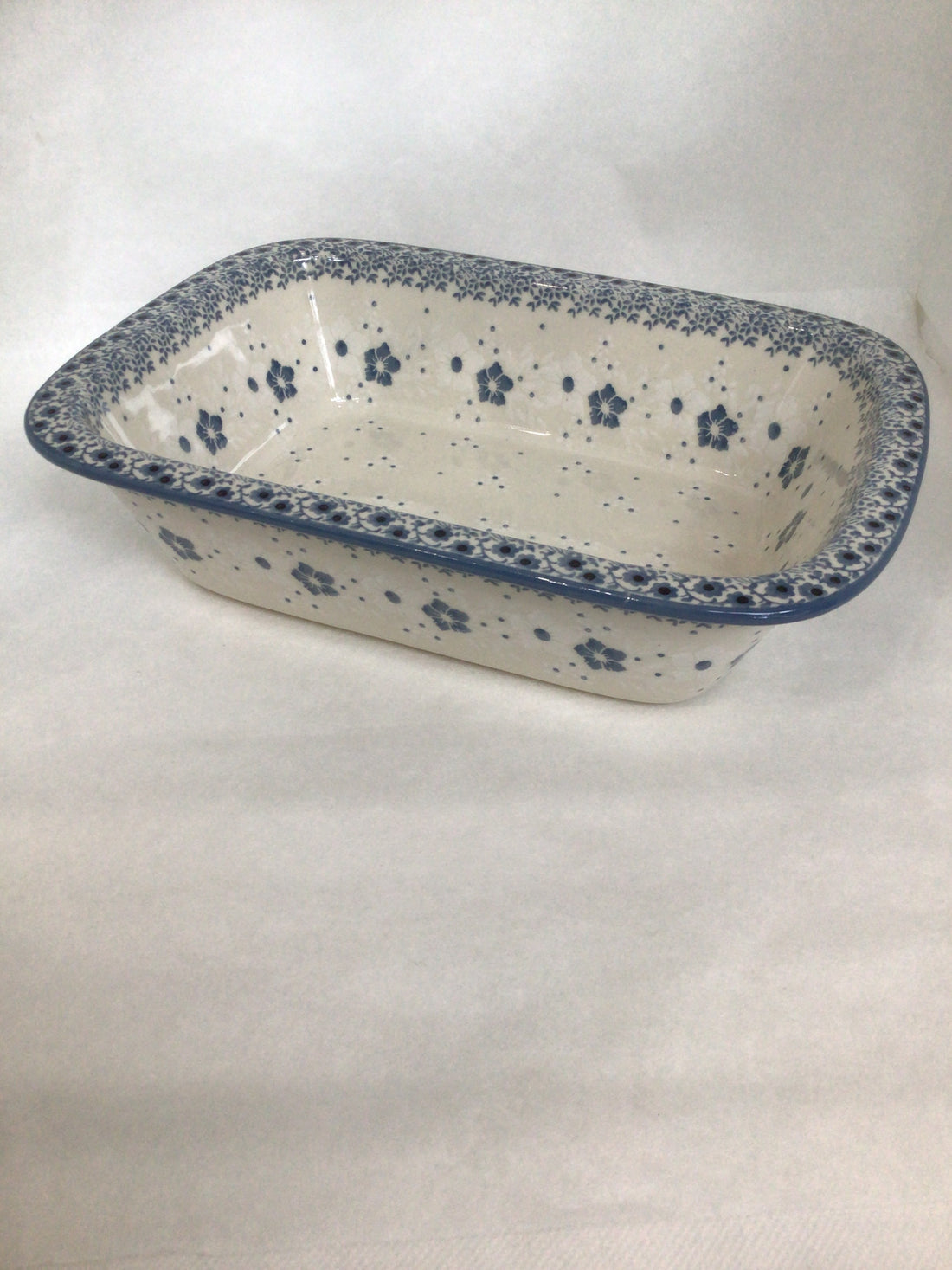 Simple Elegance Baker w/Grip Edge