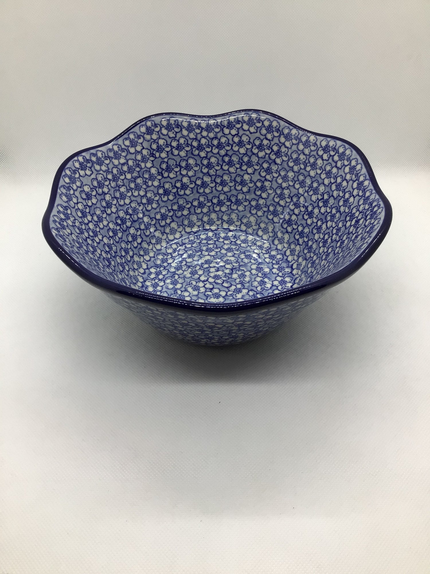 Daisy Flurry Wavy Edge Bowl 8&quot;