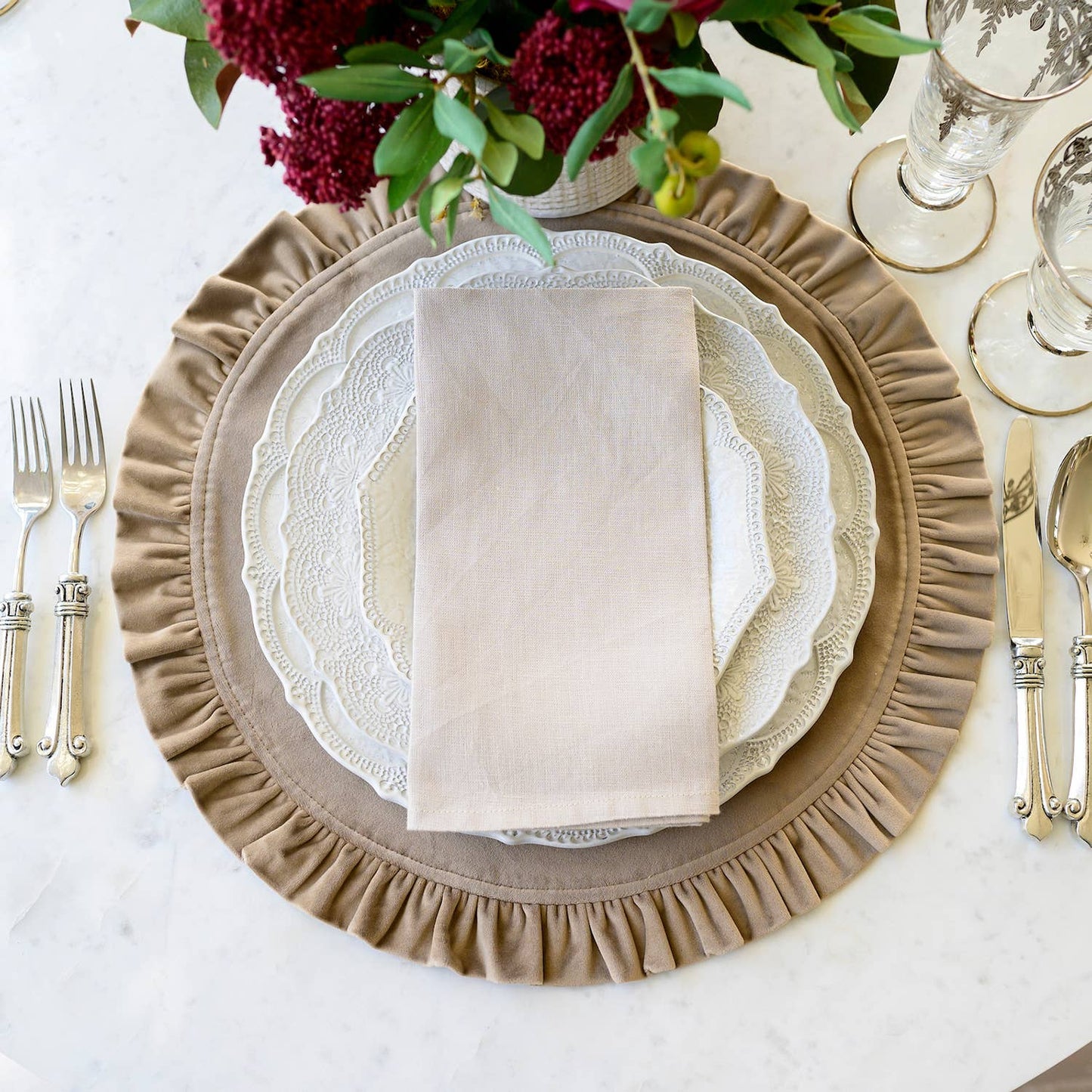 Round Ruffle Velvet Placemat