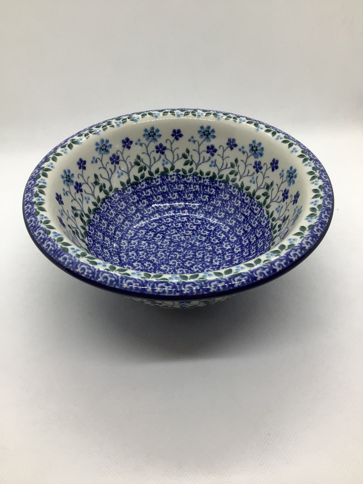 Georgia Blue Bowl with Brim 7&quot;