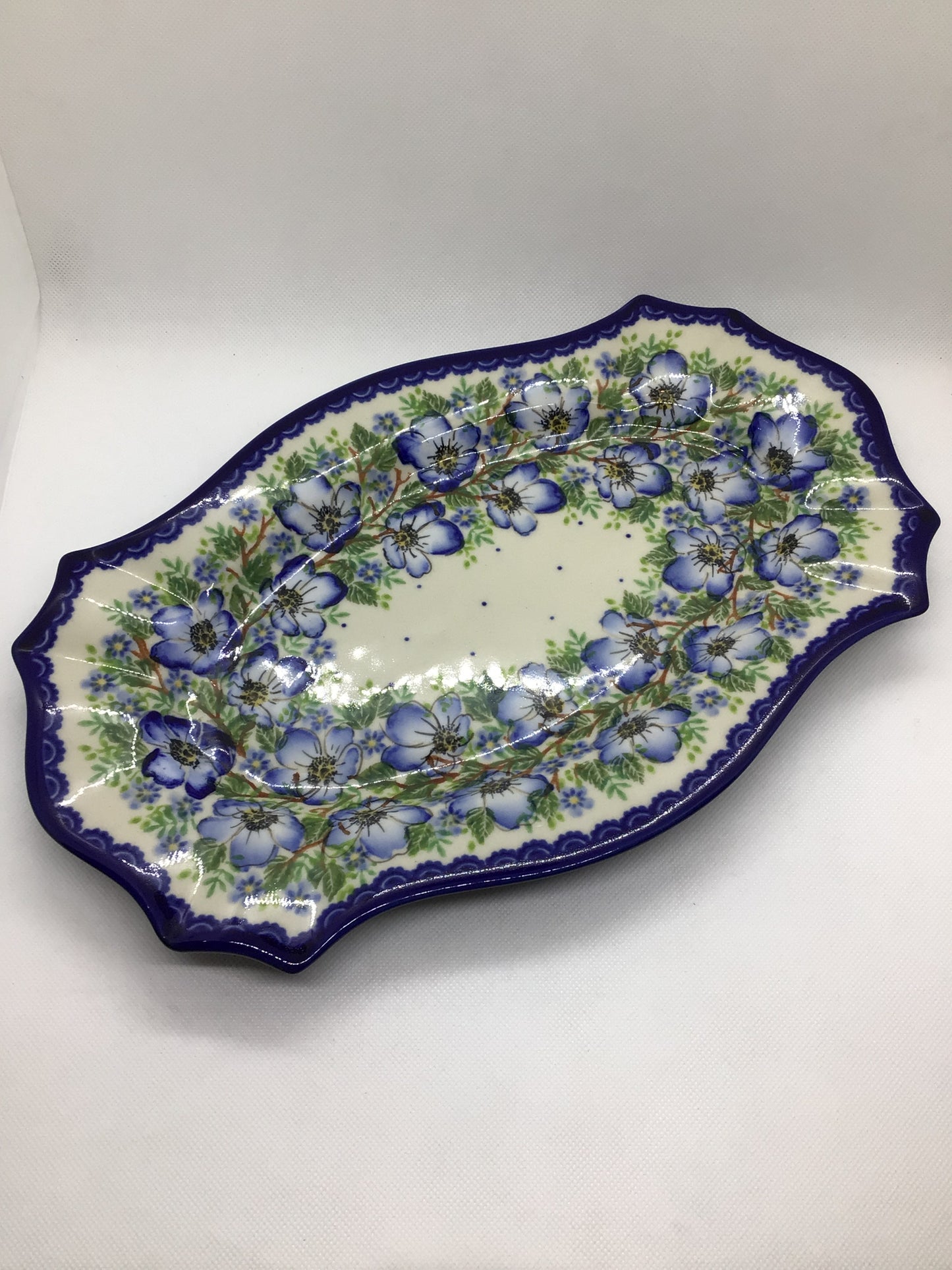 KALICH Azule Anemone Platter