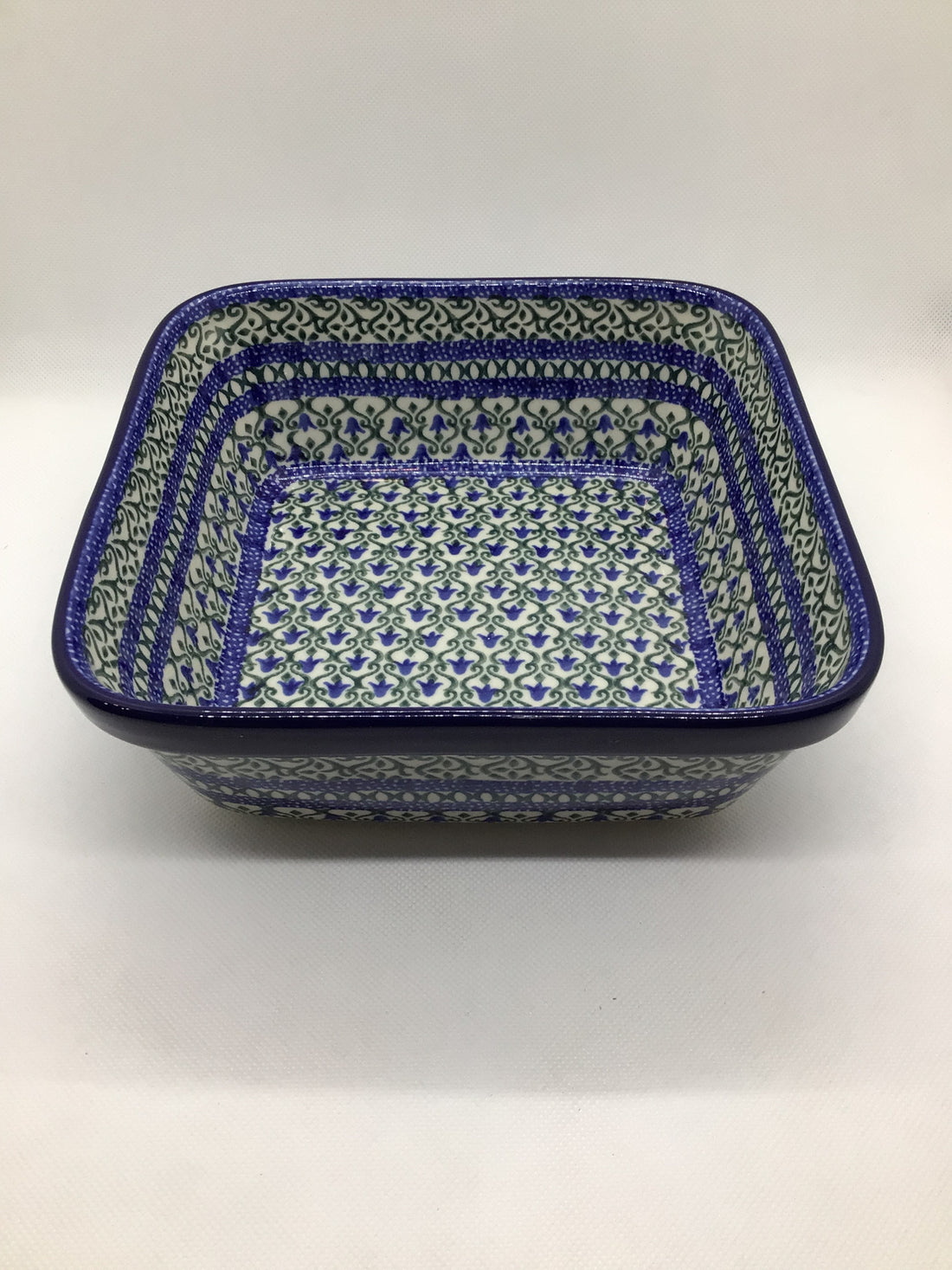 Tulip Trellis Square Baker 8&quot;