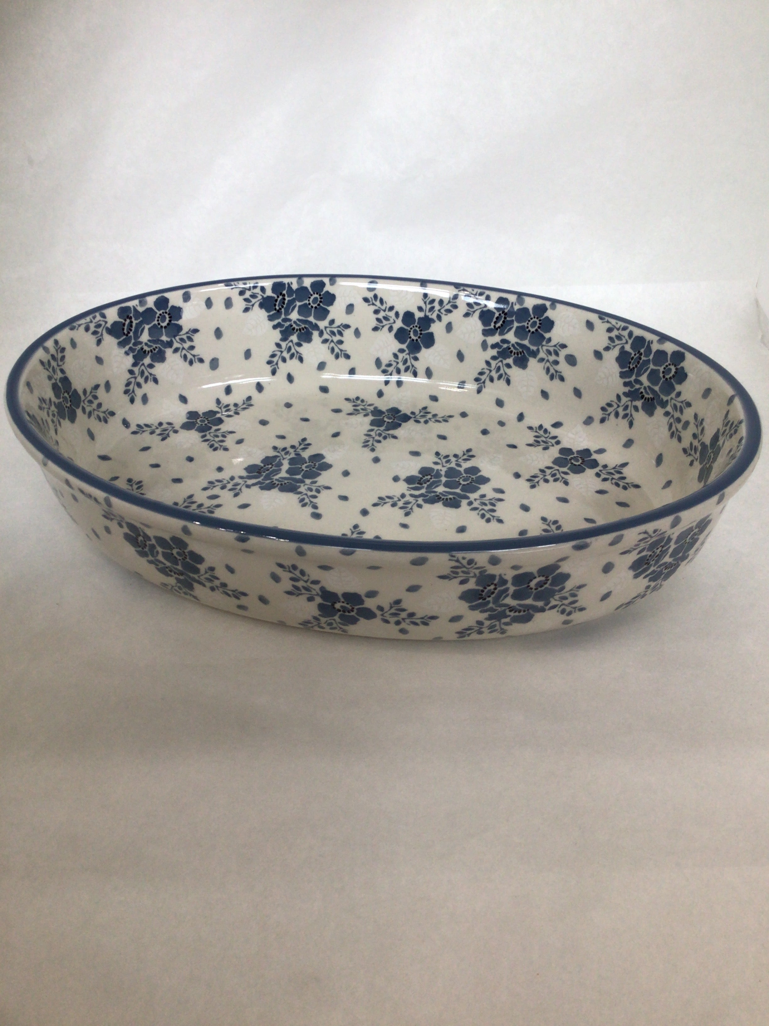 Blue Velvet Oval Baker 10.5"