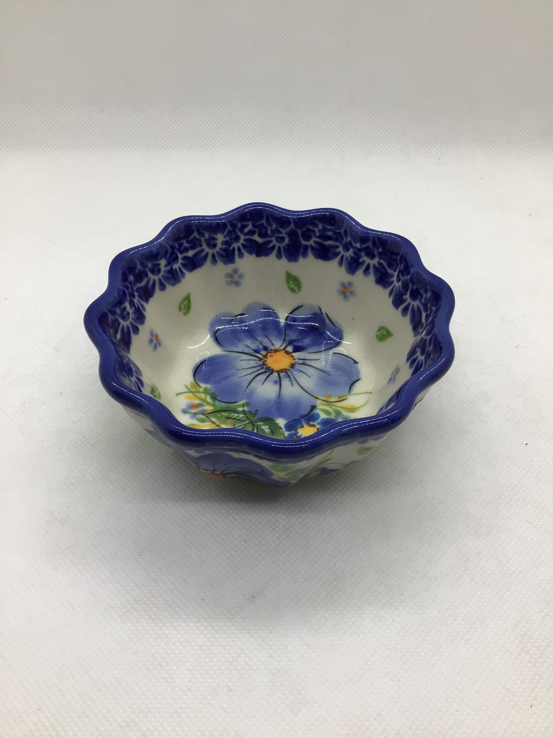 KALICH UXXX Small Scalloped Bowl