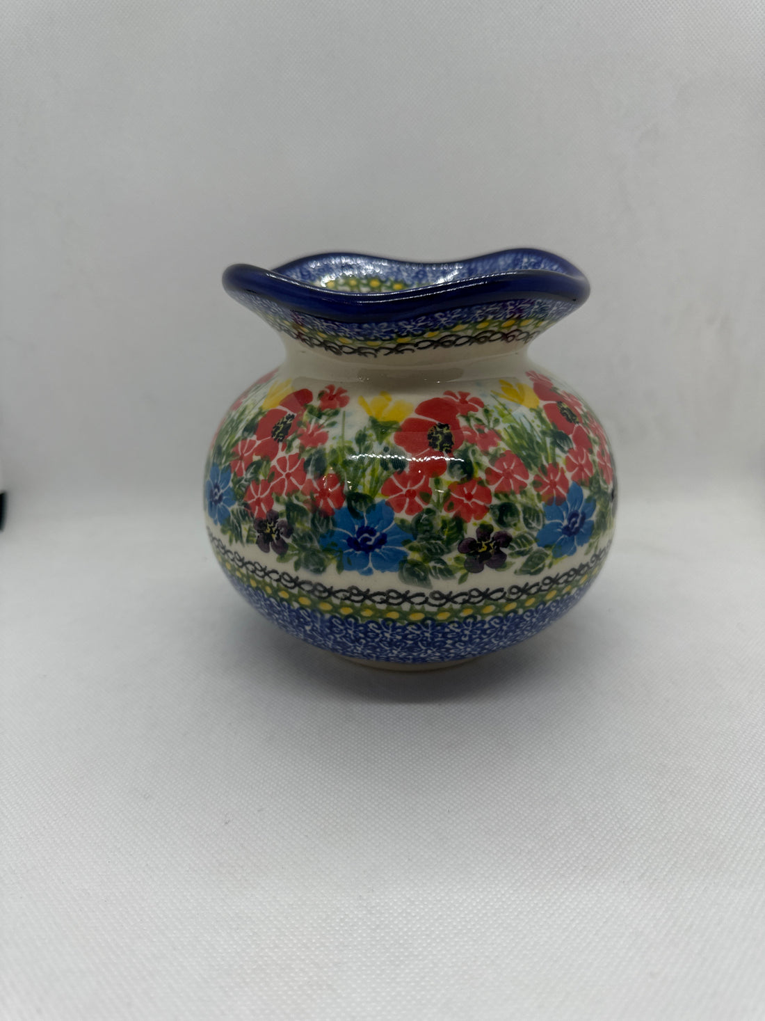 KALICH Garden Beauty Ruffle Vase 5&quot;