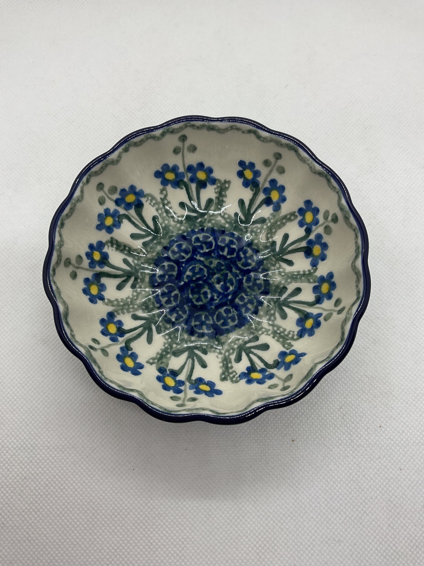 Blue Spring Daisy Scalloped Bowl 4.5"