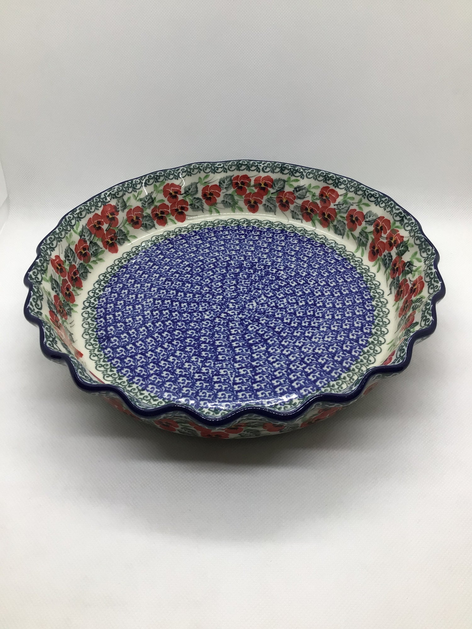 Red Pansy Fluted Pie Baker
