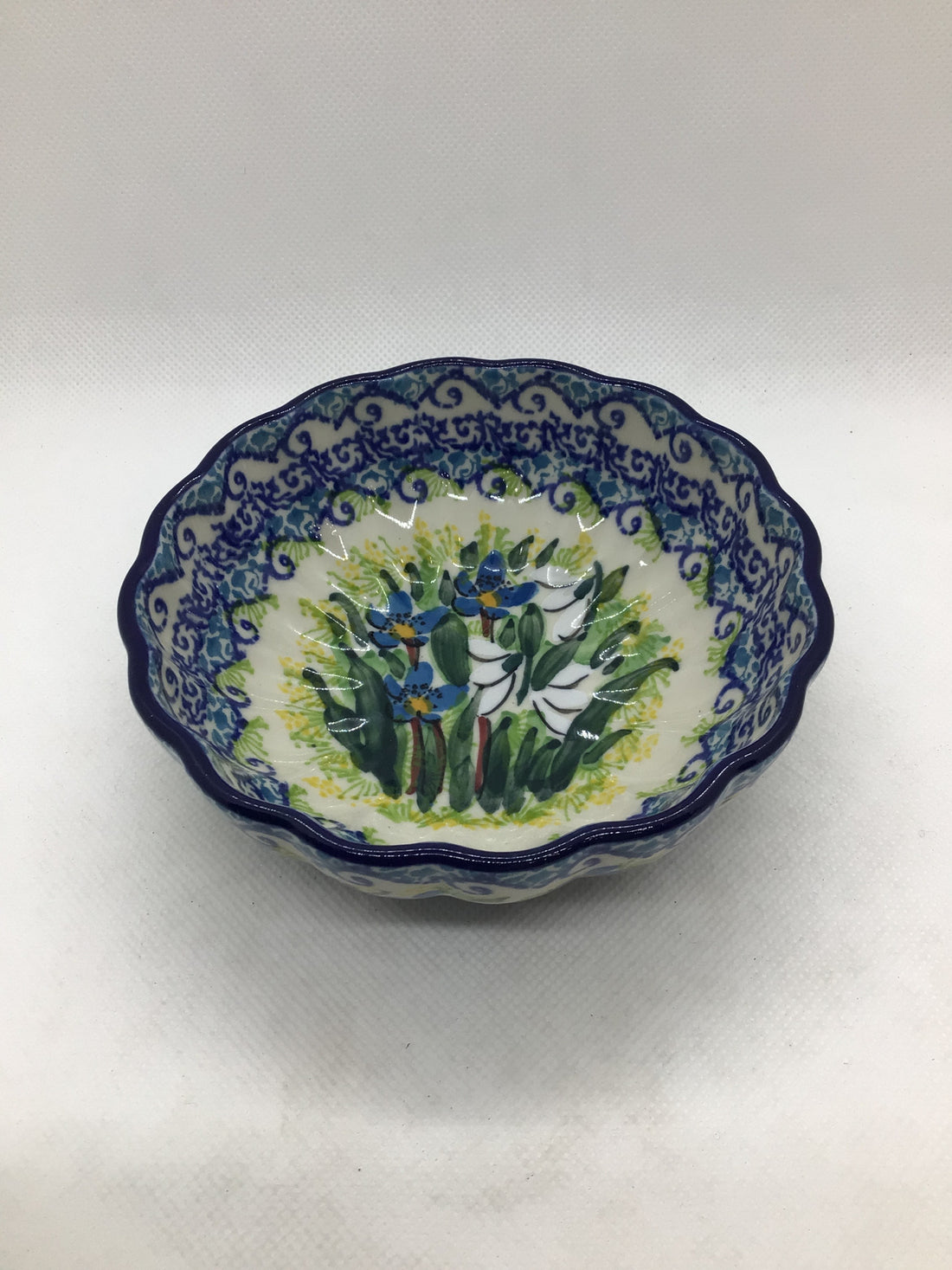 U5071 Scalloped Bowl 4.5&quot;