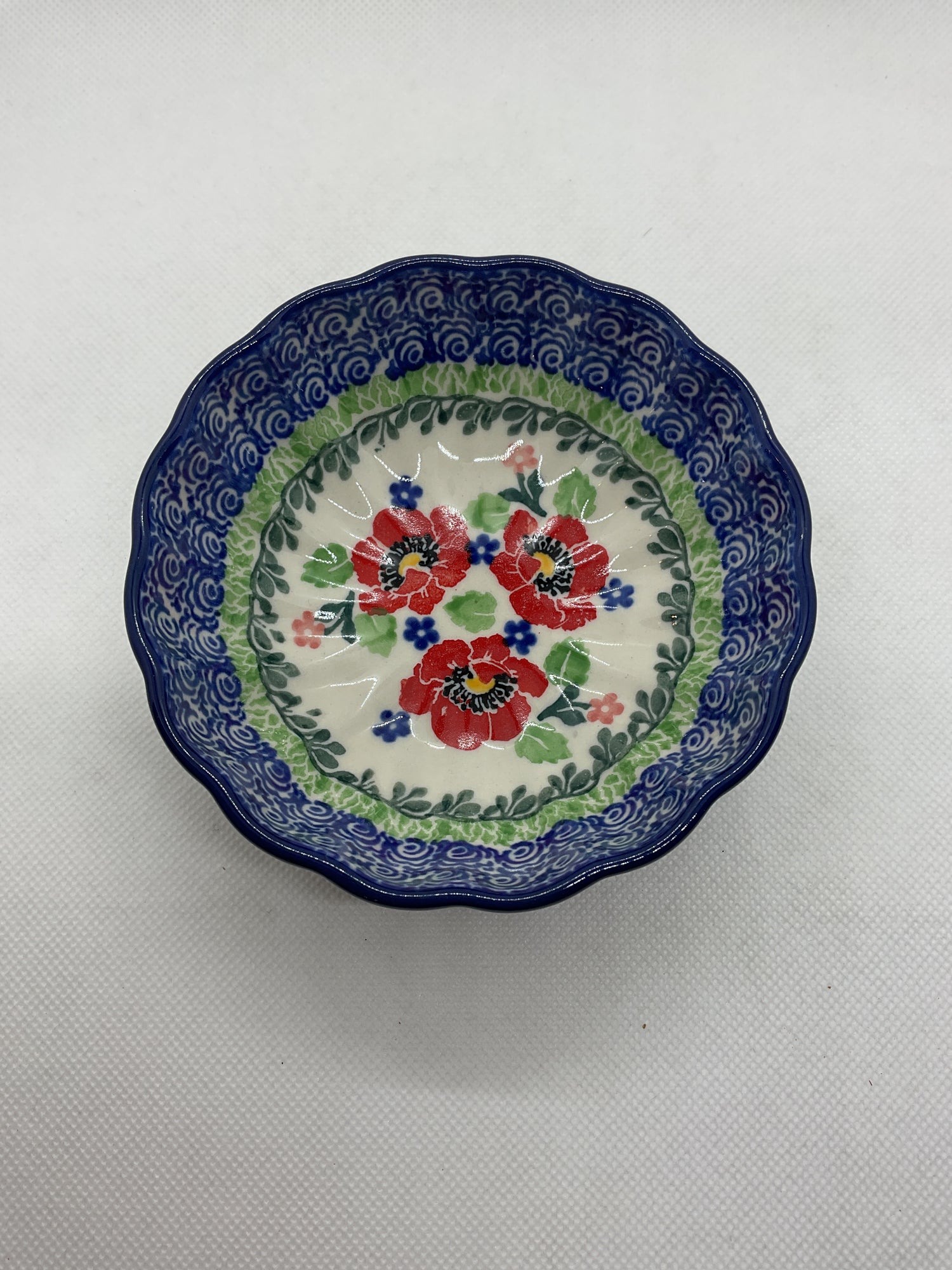 Danish Garden Scalloped Bowl 4.5&quot;