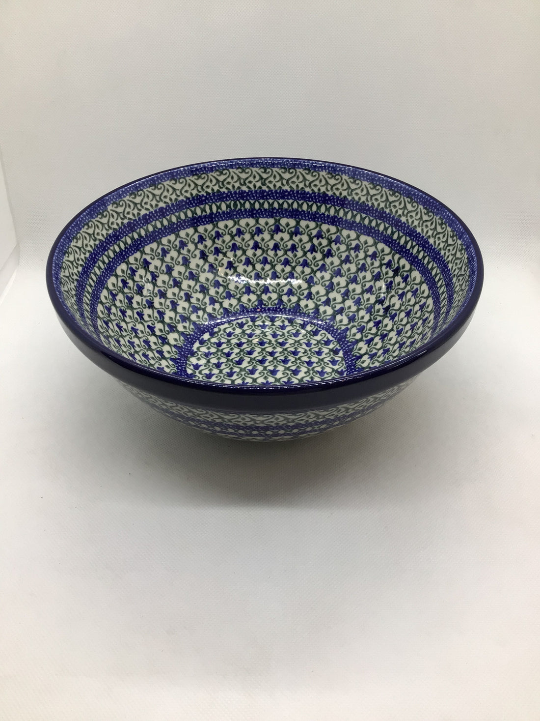 Tulip Trellis Nesting Bowl 9&quot;
