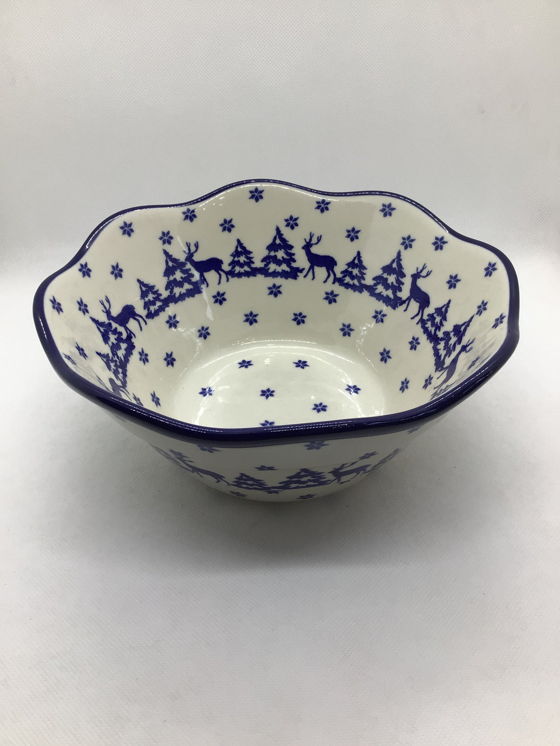 Snowy Pines Wavy Edge Bowl 8&quot;