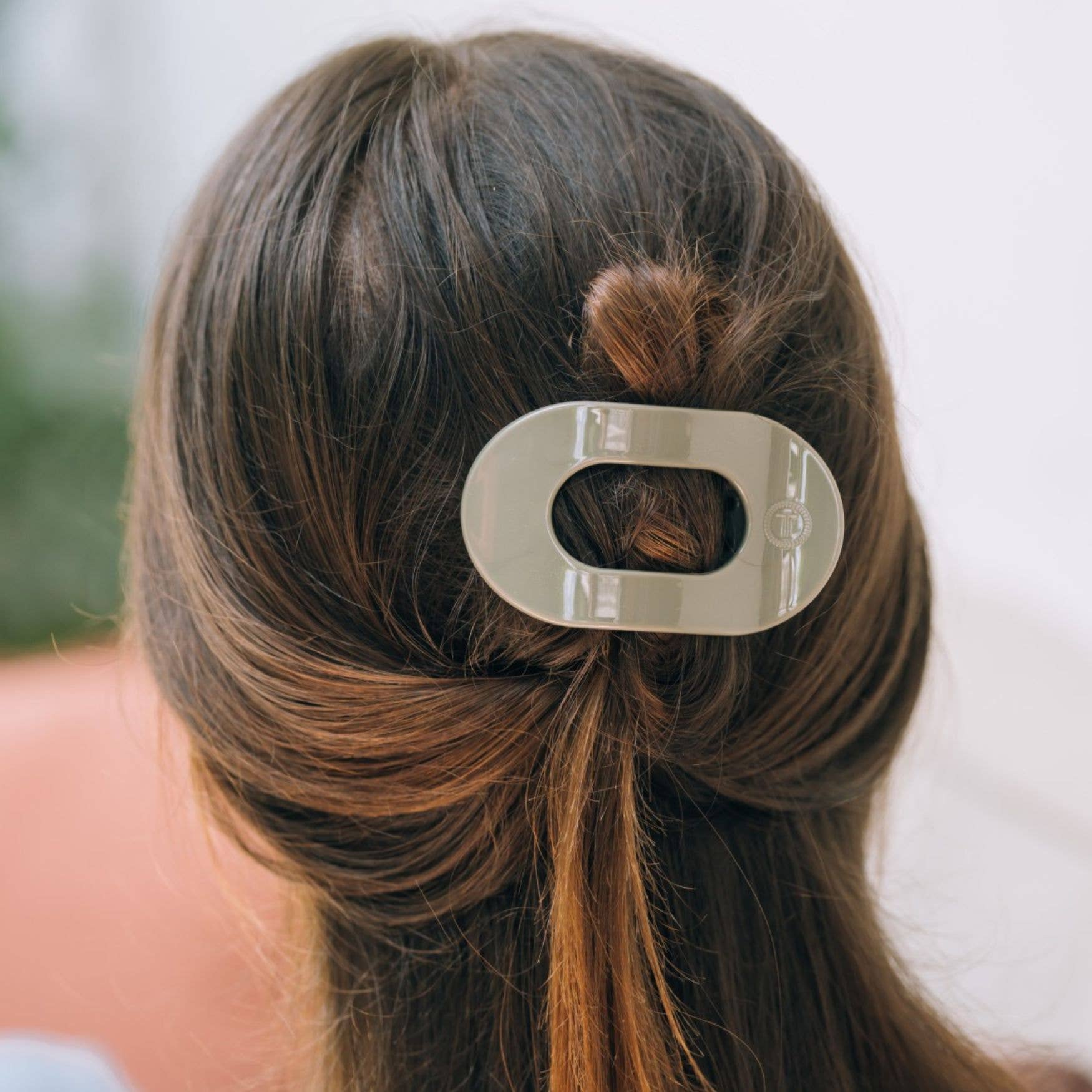 TELETIES - Flat Round Hair Clip | Small | Sage It Ain&