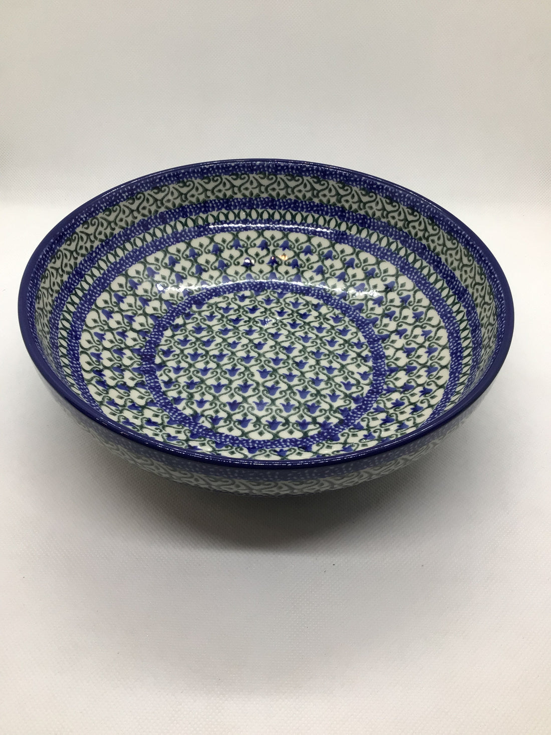 Tulip Trellis Shallow Serving Bowl 9&quot;