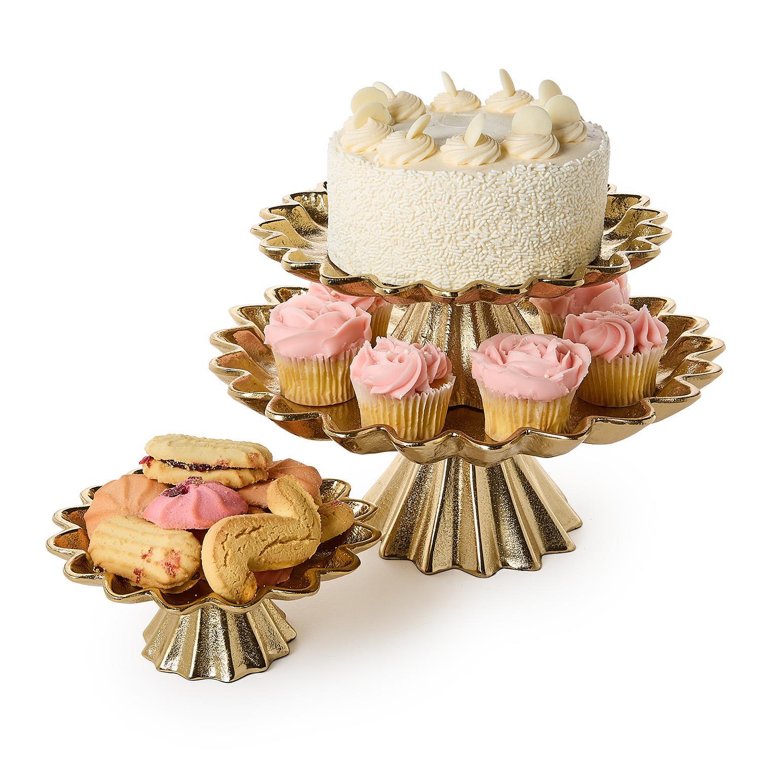 Gold Scalloped Cake Stand