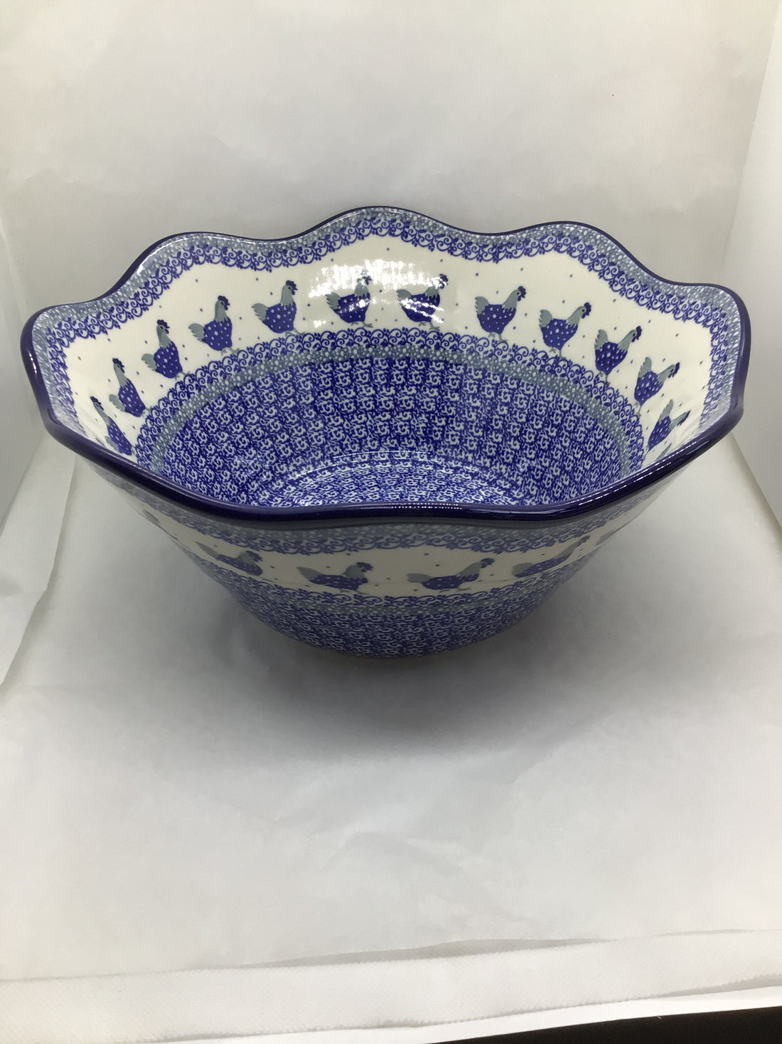 Henny Penny Wavy Edge Bowl 12"