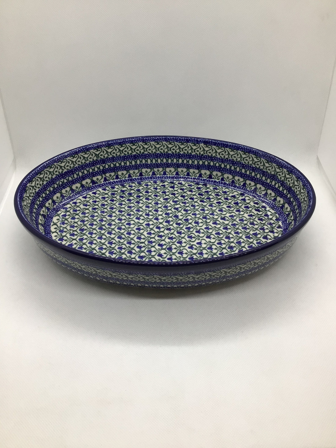 Tulip Trellis Oval Baker 12&quot;