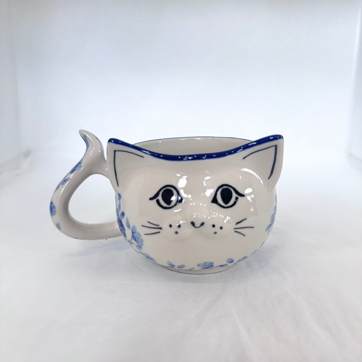 Timeless Blue Kitten Cup
