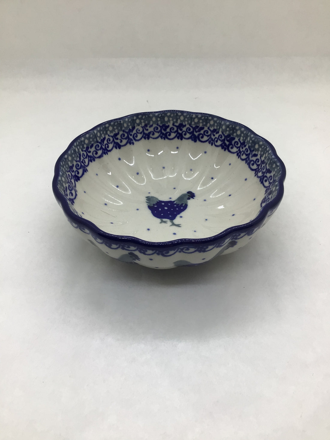 Henny Penny Scalloped Bowl 4.5"