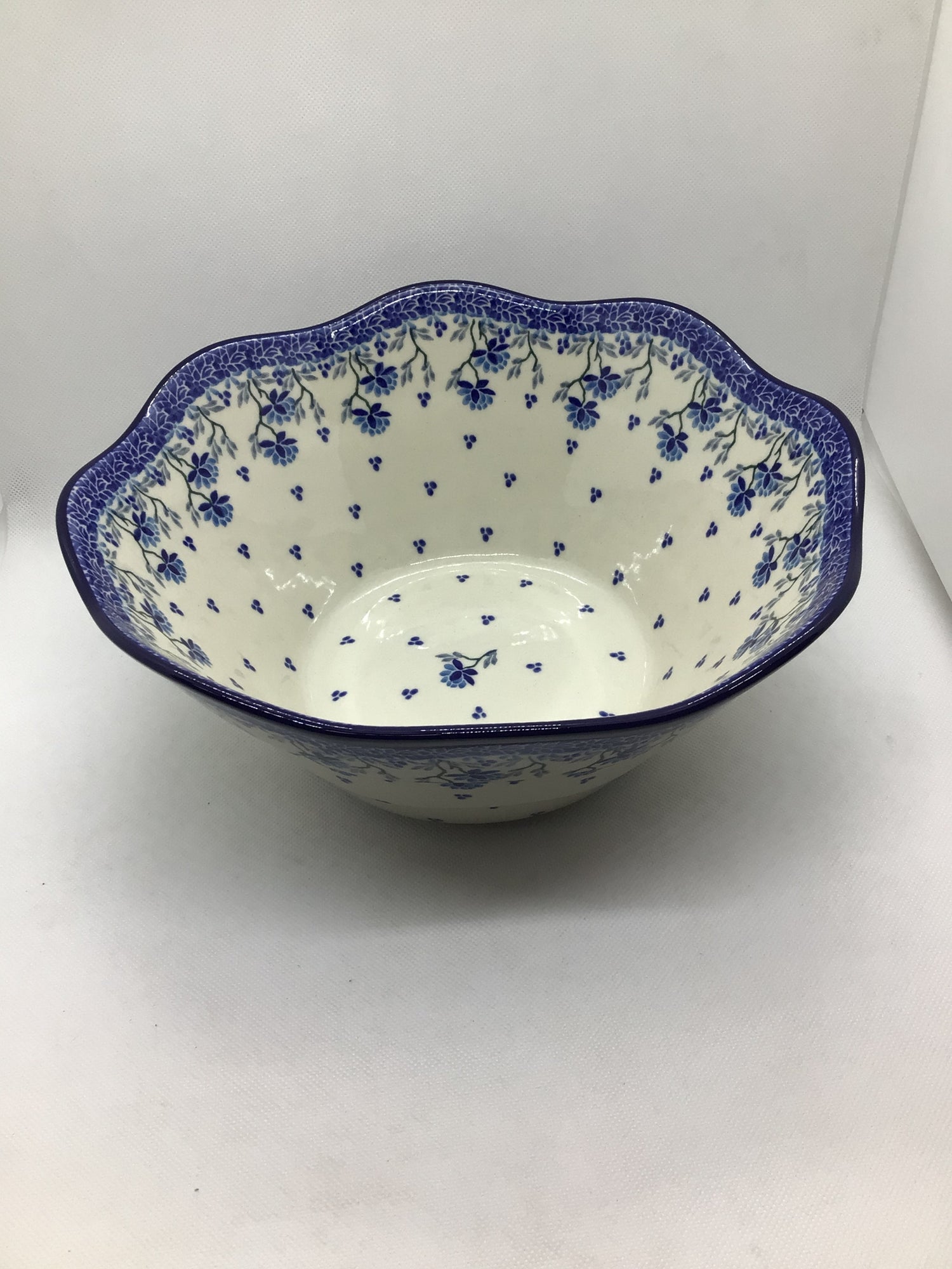 Clover Fields Wavy Edge Bowl 10&quot;