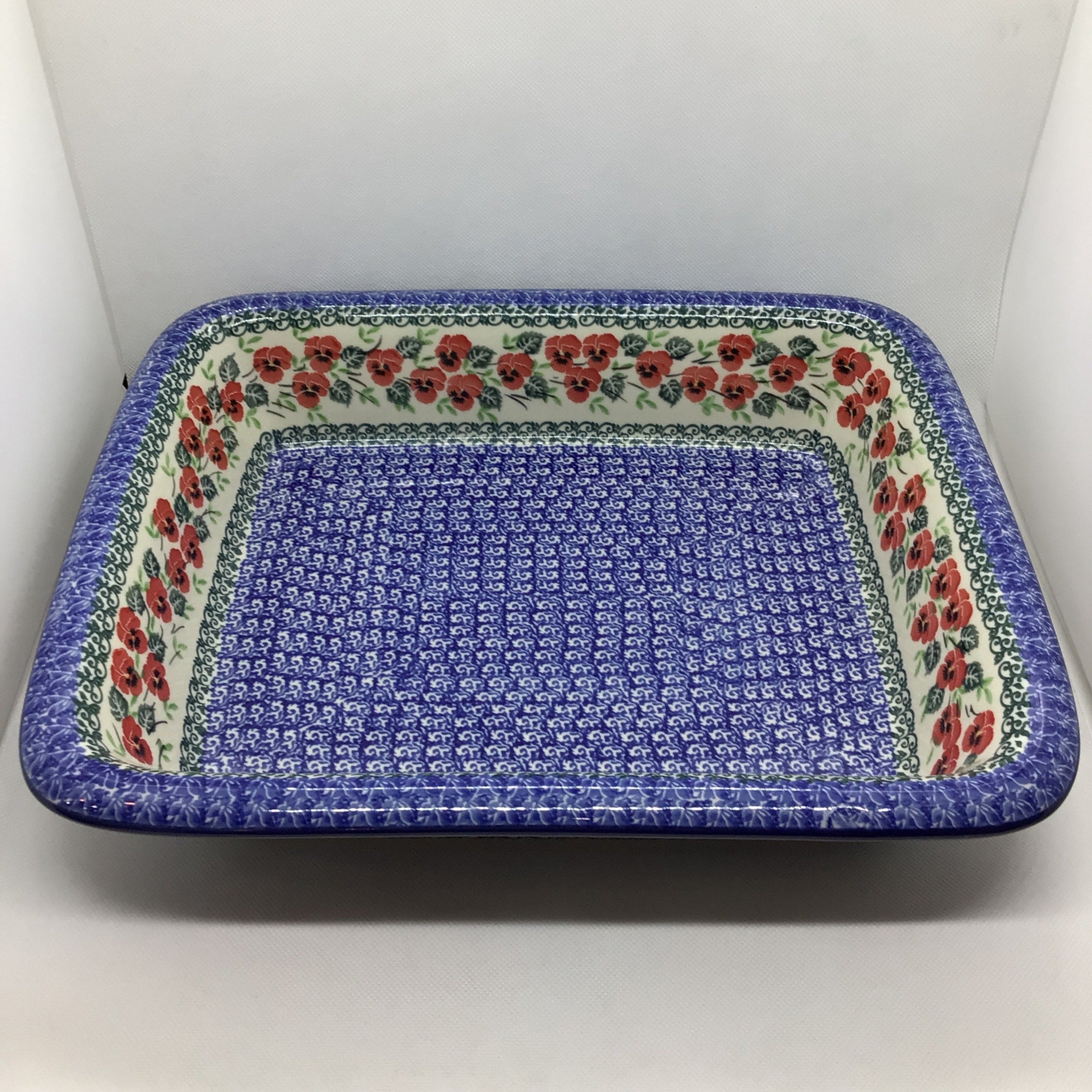 Red Pansy Lasagna Baker