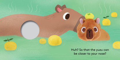 Chronicle Books - Baby Capybara: Finger Puppet Book