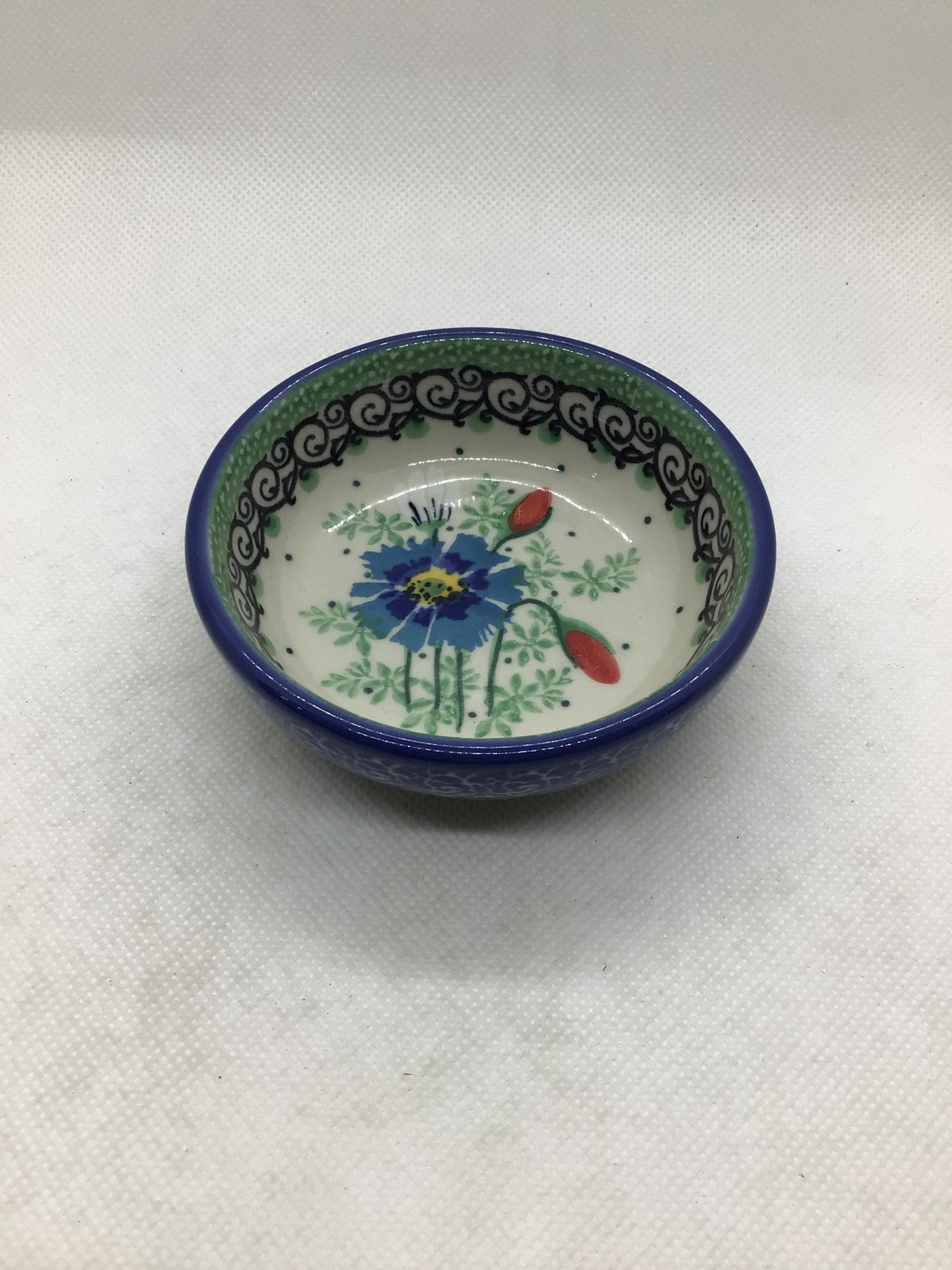 U4968 Tiny Round Bowl 3.5&quot;