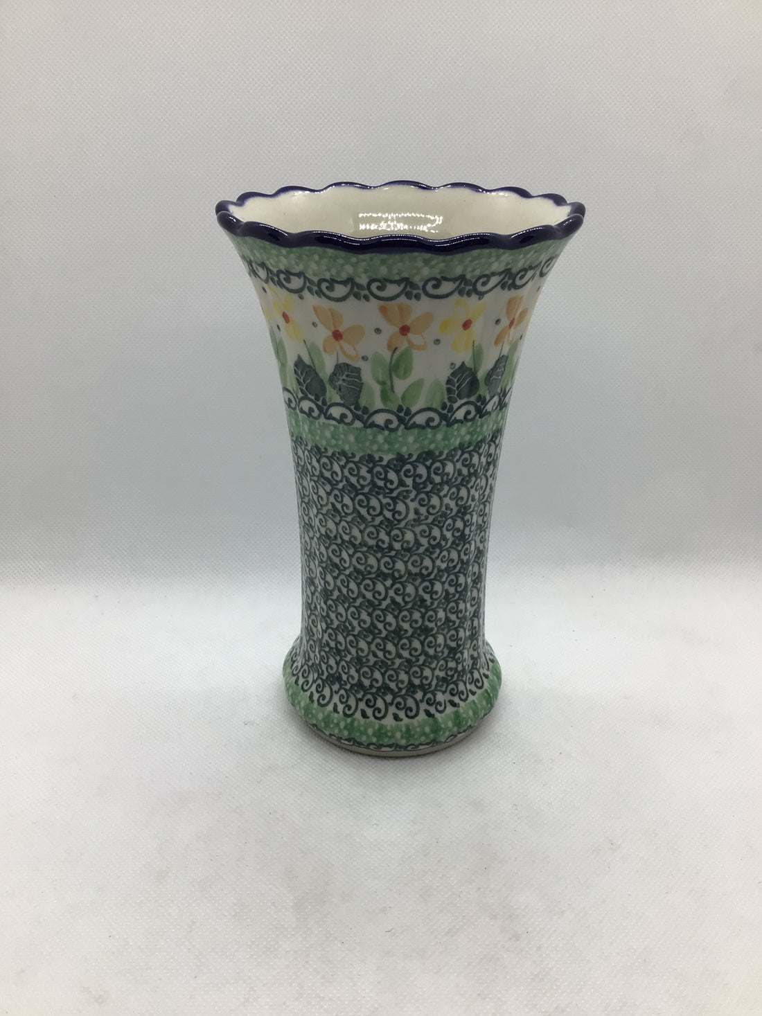 Peaches n Cream Fluted Vase 7&quot;