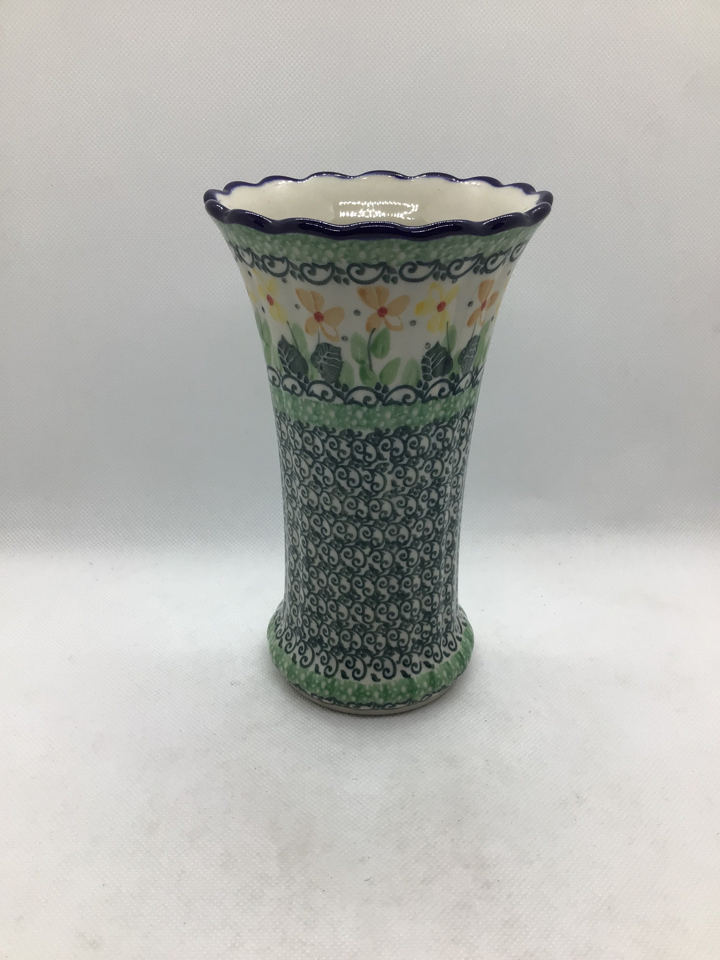 Peaches n Cream Fluted Vase 7&quot;