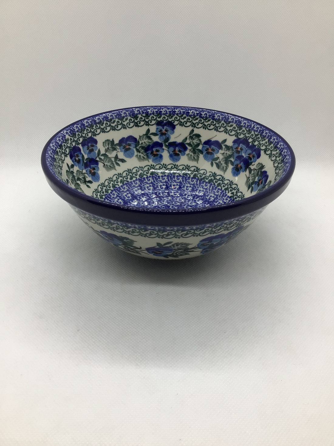Winter Viola Nesting Bowl 6.5&quot;