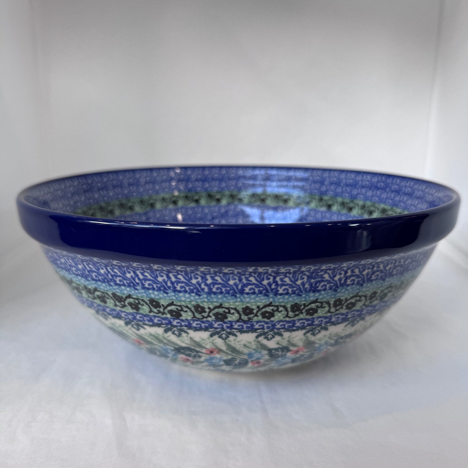 U4553 Nesting Bowl 9"