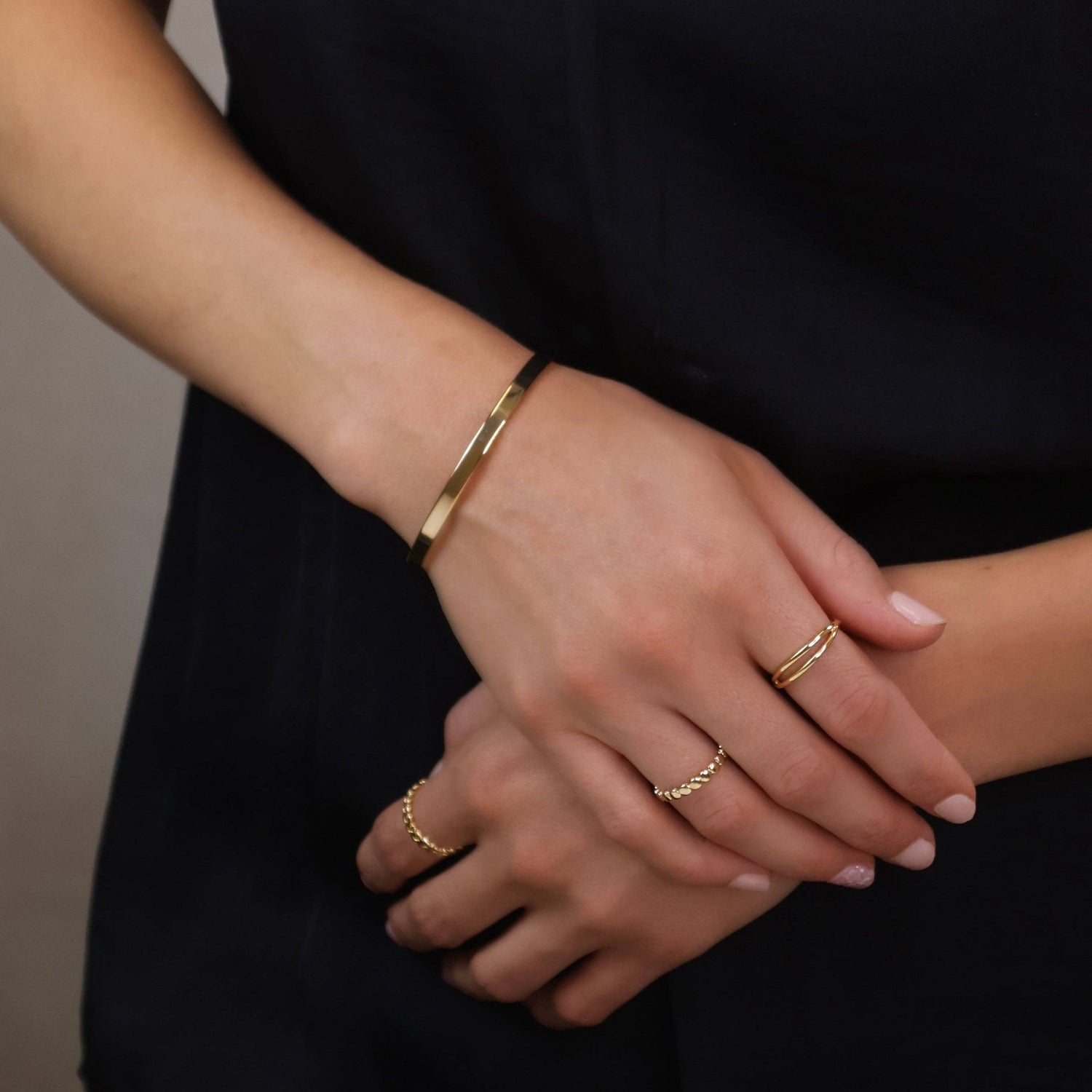 GoldFi - 18k Gold Filled Polished Bangle With Chain