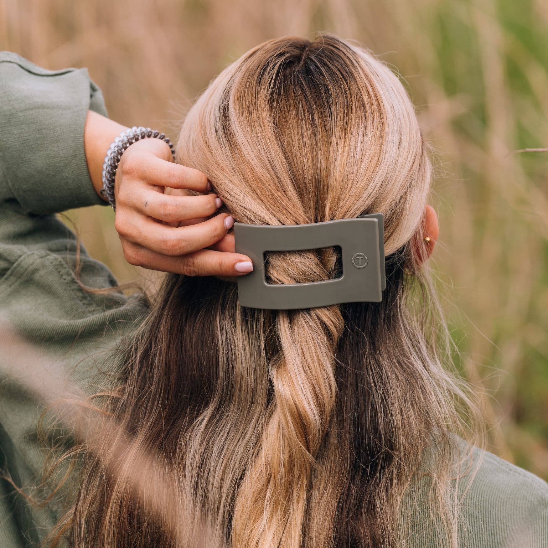 TELETIES - Flat Rectangle Hair Clip | Medium | Sage It Ain&