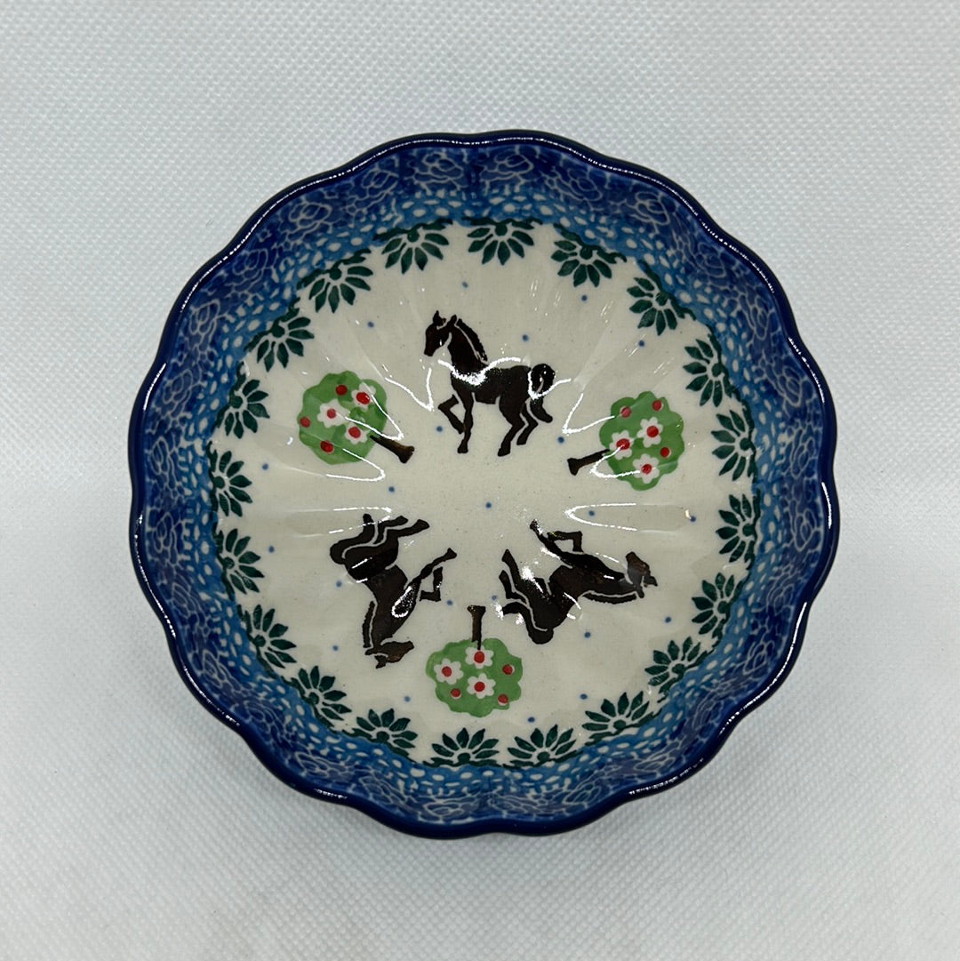 Brown Horse Scalloped Bowl 4.5&quot;