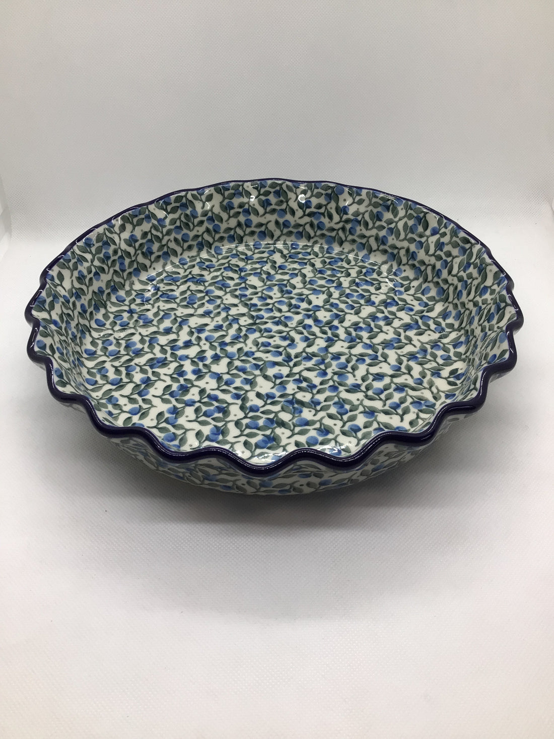 Blueberry Blossom Fluted Pie Baker