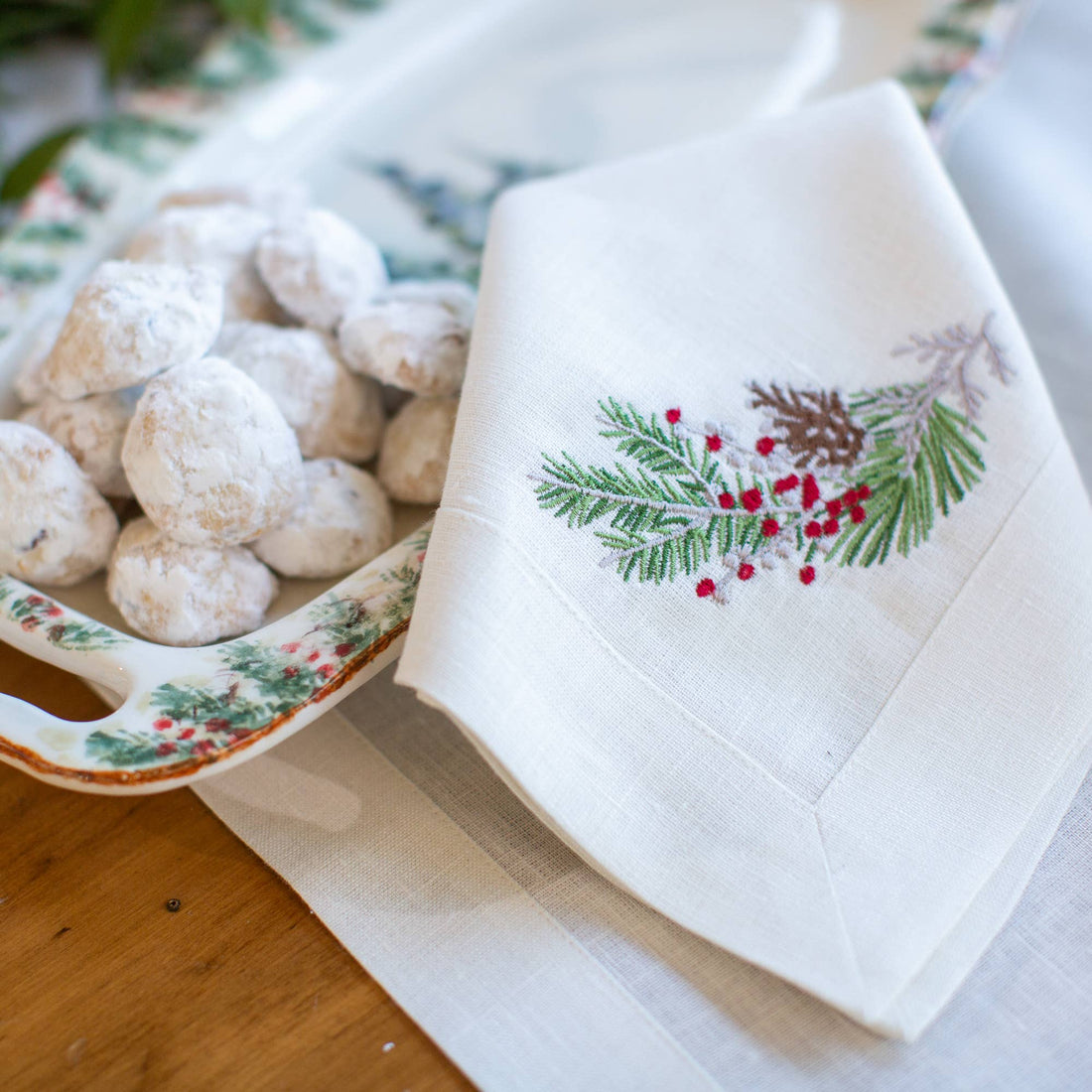 Arte Italica &amp; Crown Linen Designs - Natale Large Napkin