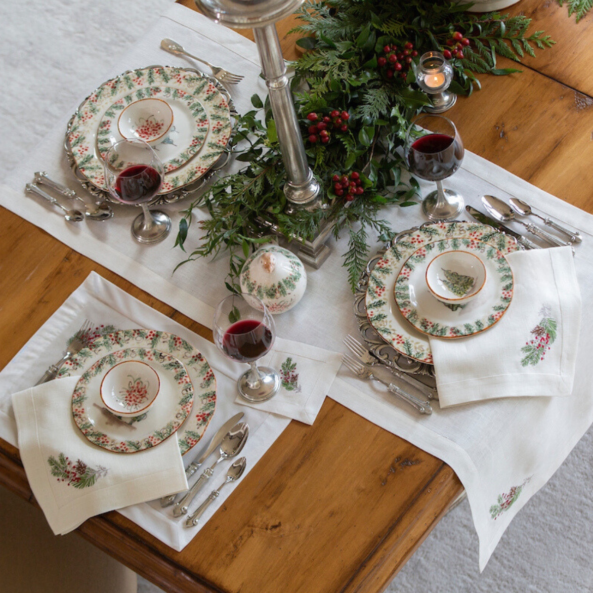 Arte Italica &amp; Crown Linen Designs - Natale Large Napkin