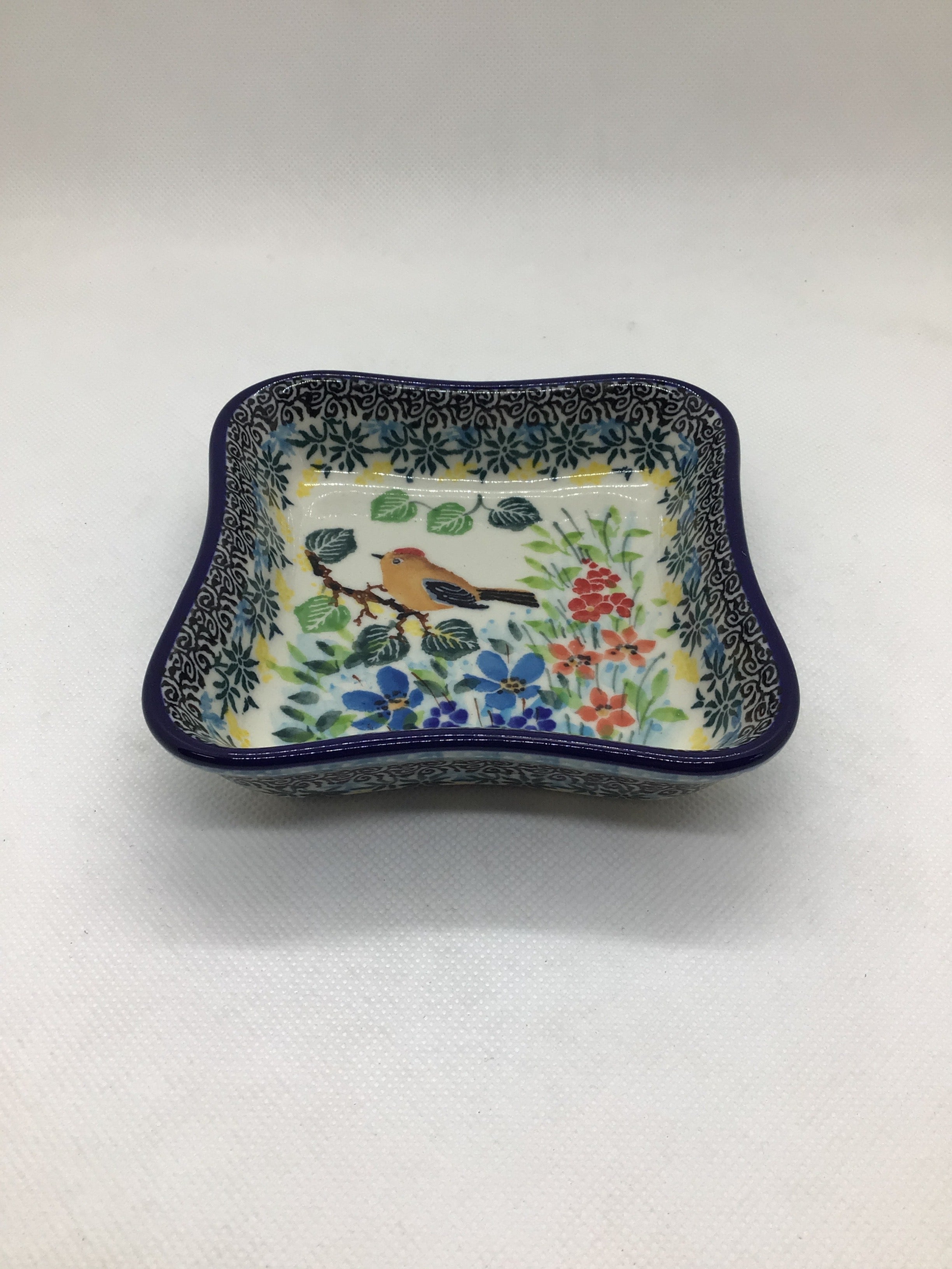 U5098 Shallow Fluted Square Bowl