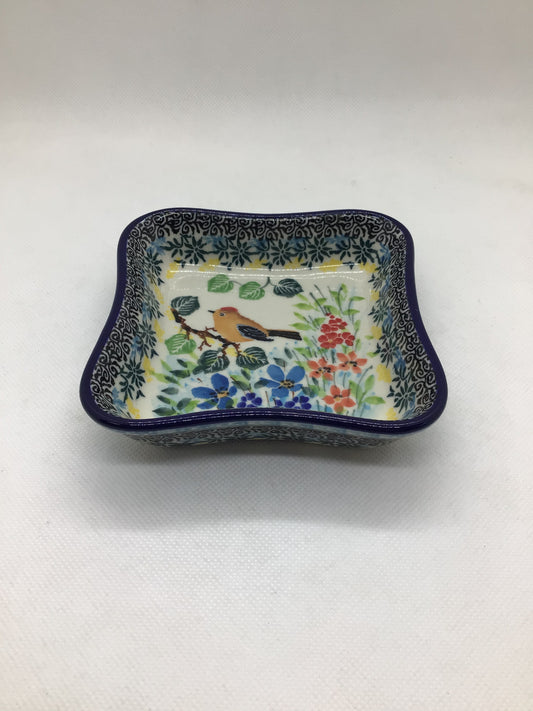 U5098 Shallow Fluted Square Bowl