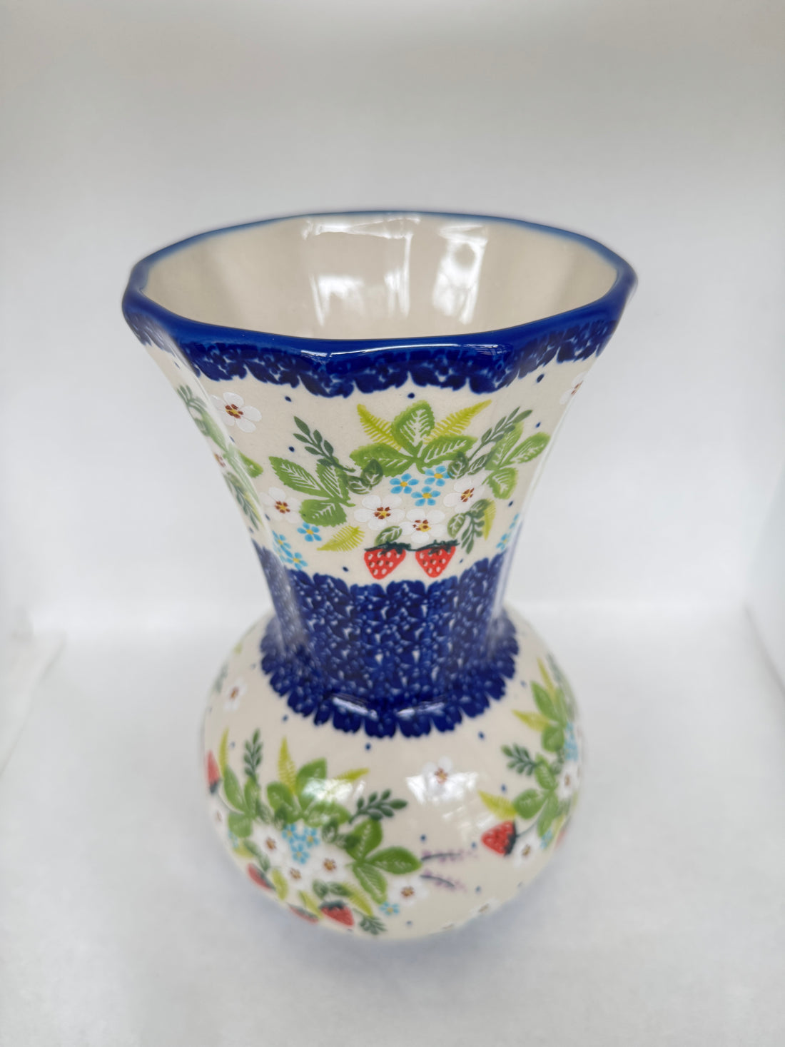 KALICH Strawberry Fields Vase