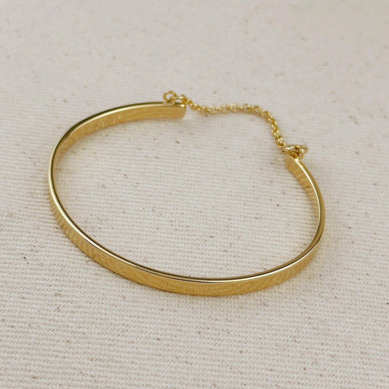 GoldFi - 18k Gold Filled Polished Bangle With Chain