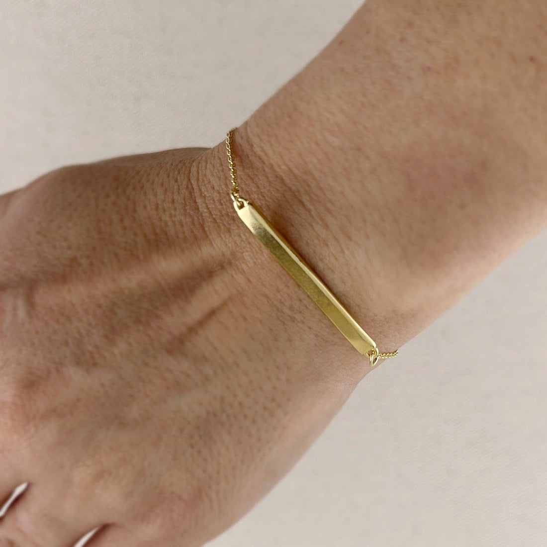 GoldFi - 18k Gold Filled Polished Bar Bracelet