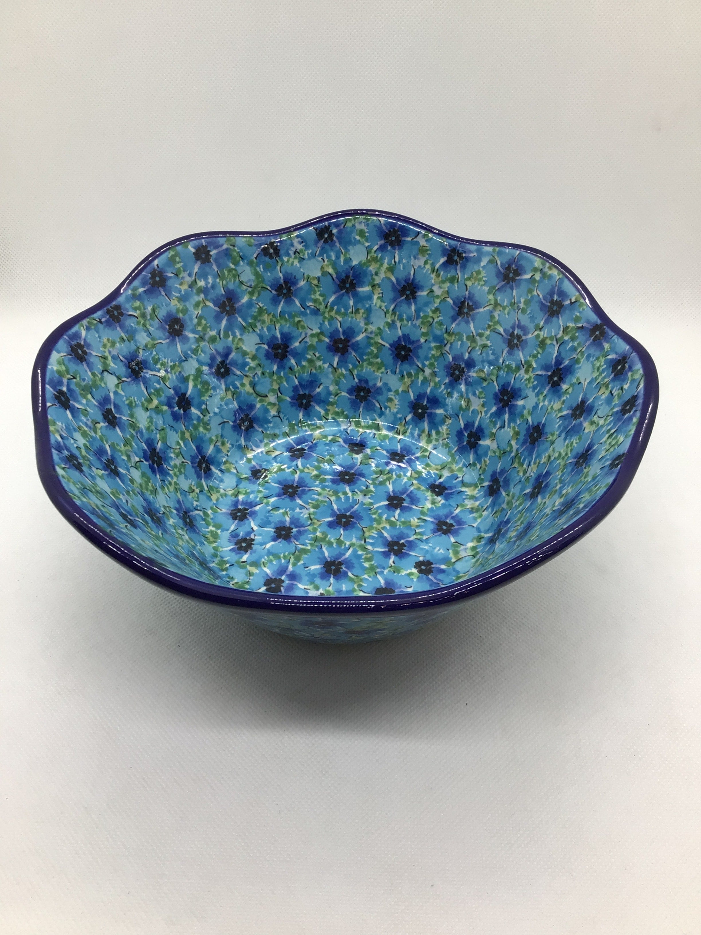 U4929 Wavy Edge Bowl 8"