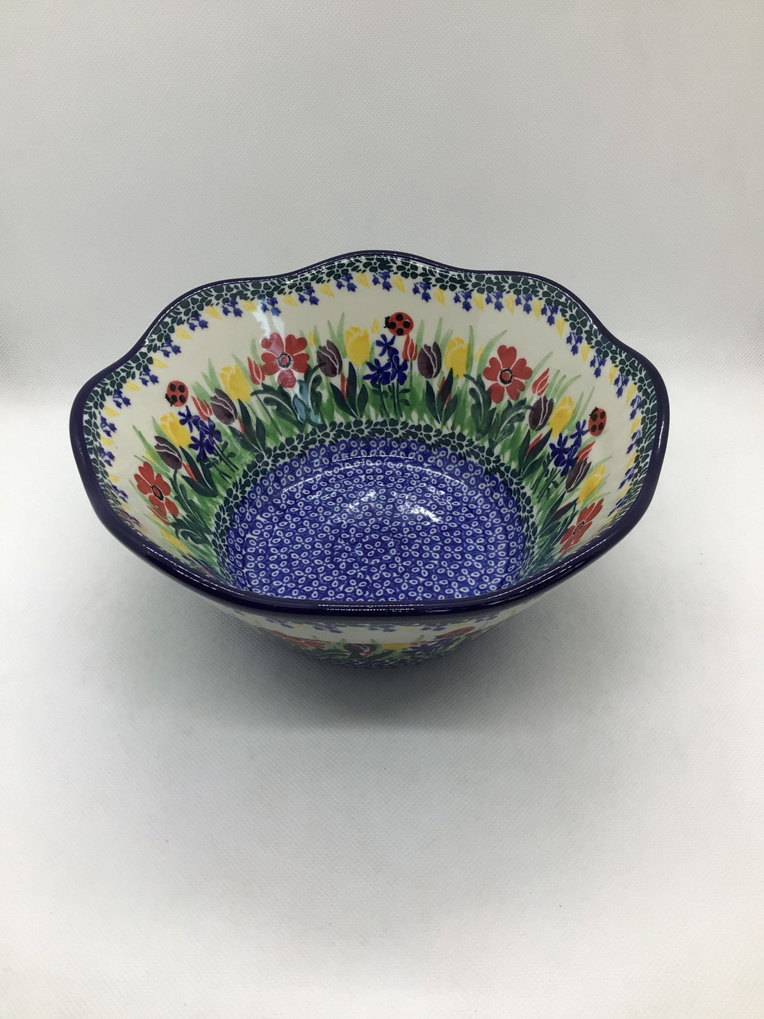 U3787 Wavy Edge Bowl 8&quot;