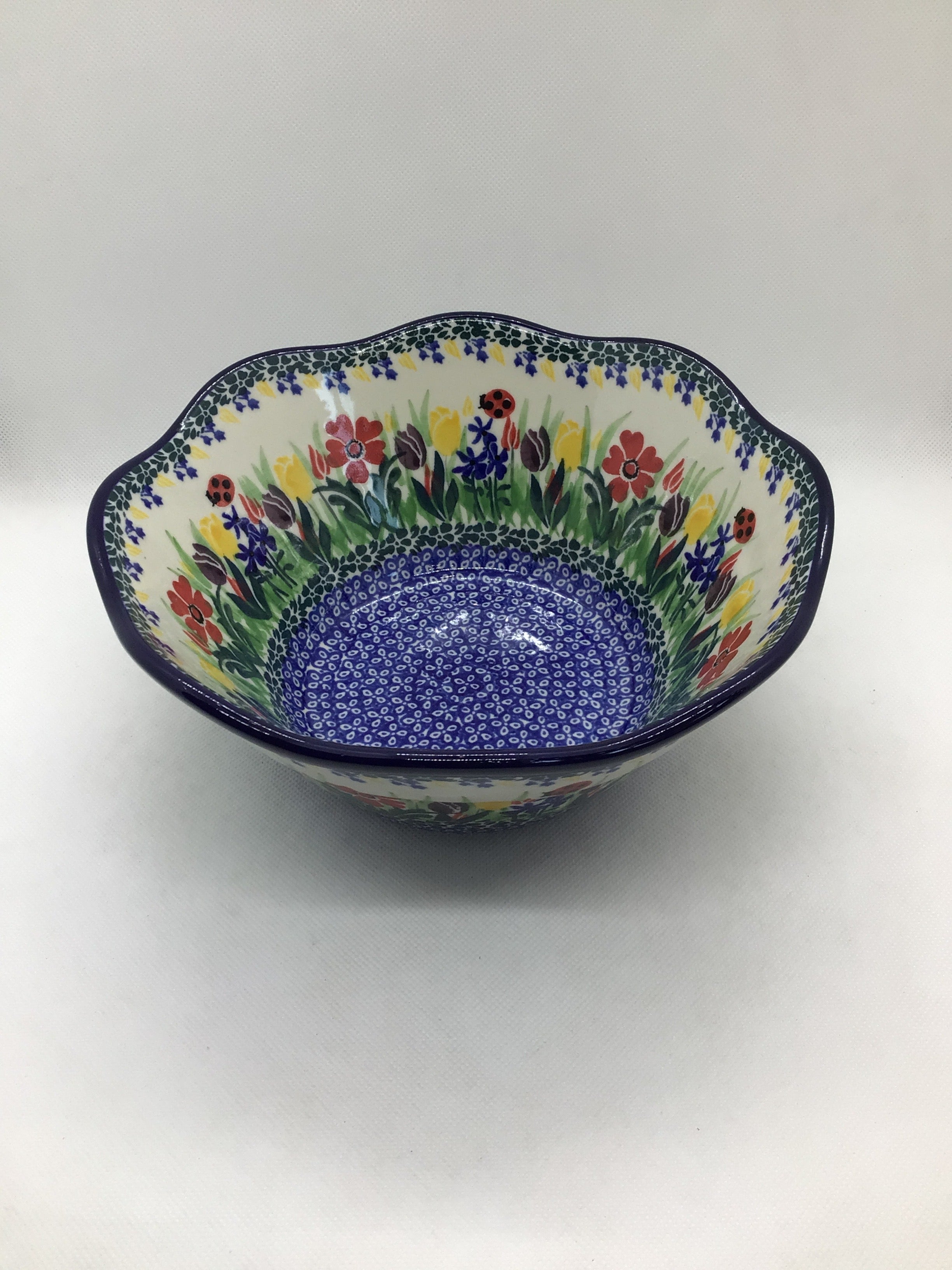 U3787 Wavy Edge Bowl 8&quot;