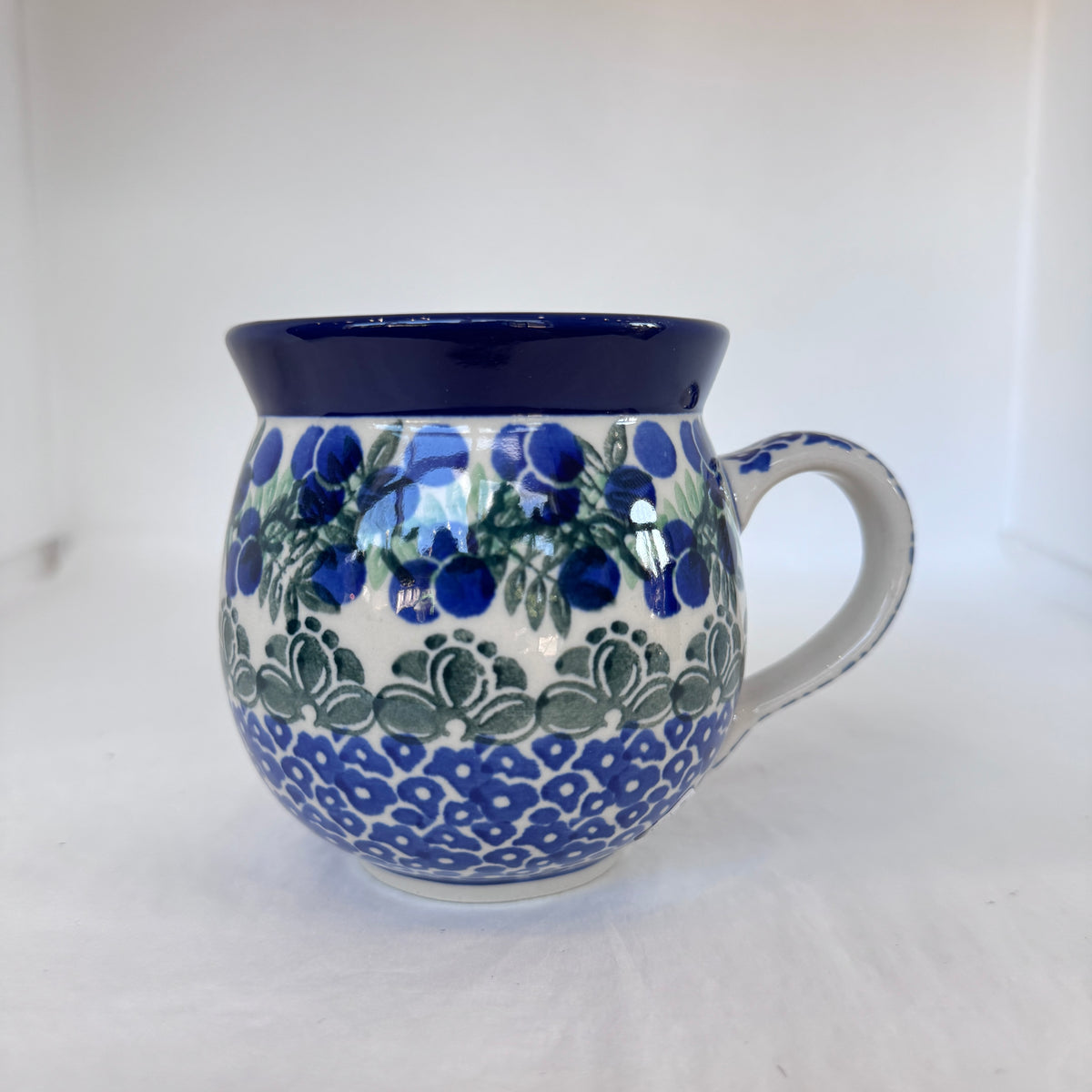 Blue Berries 11 oz Bubble Mug