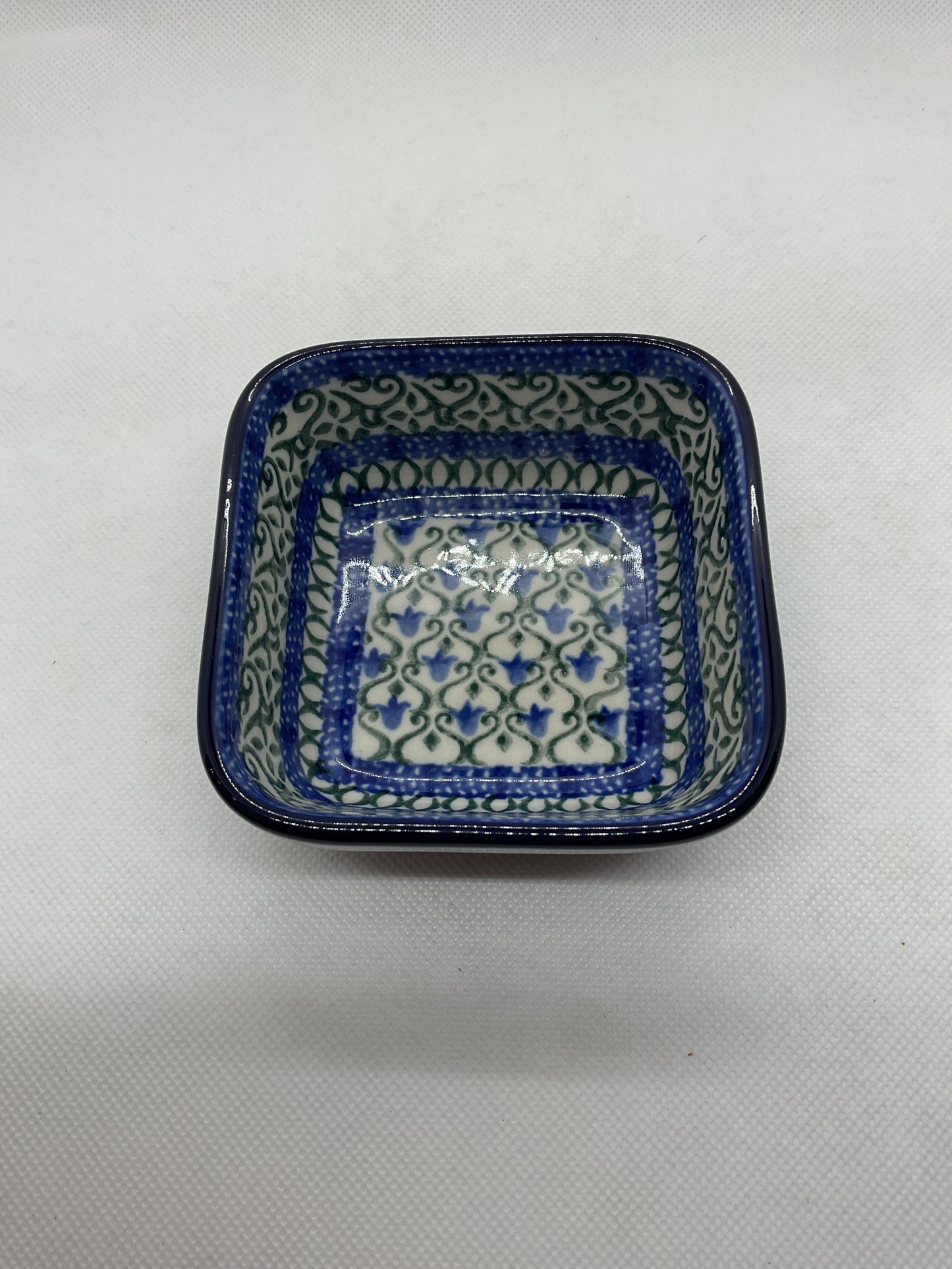 Tulip Trellis Square Ramekin