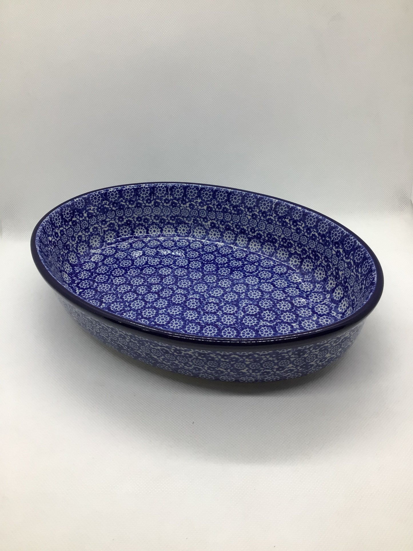 Midnight Oval Baker 10.5"