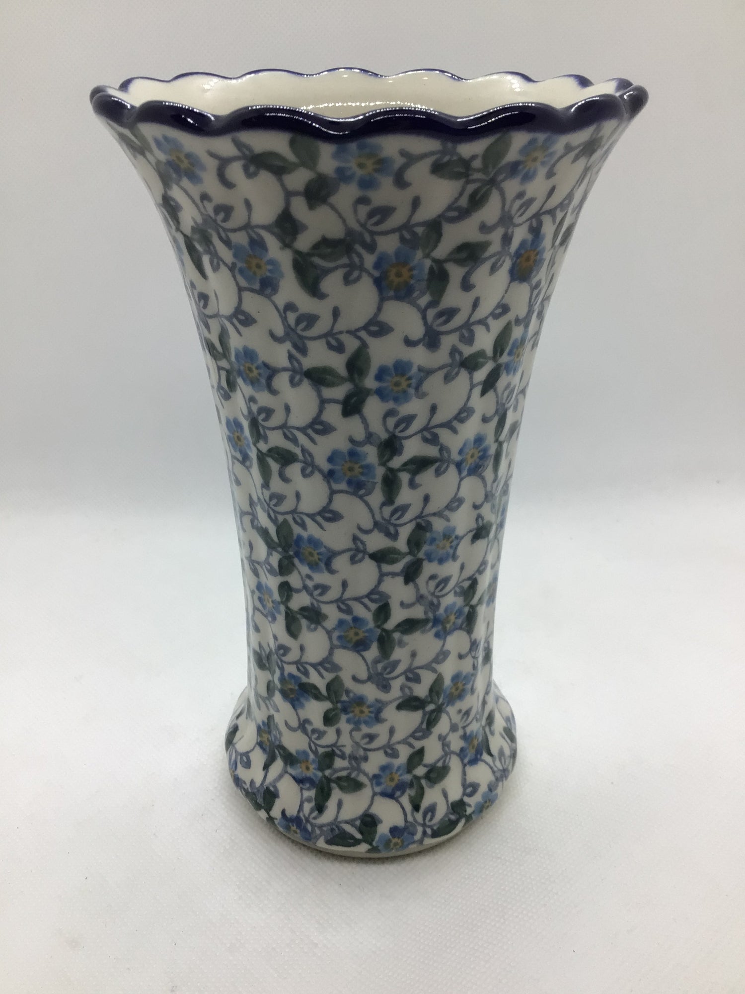 Sapphire Fluted Vase 7&quot;