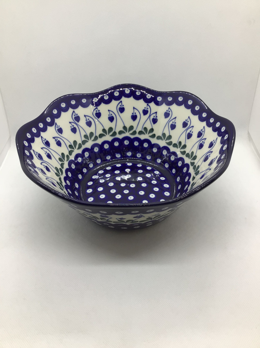 Bleeding Heart Wavy Edge Bowl 10&quot;