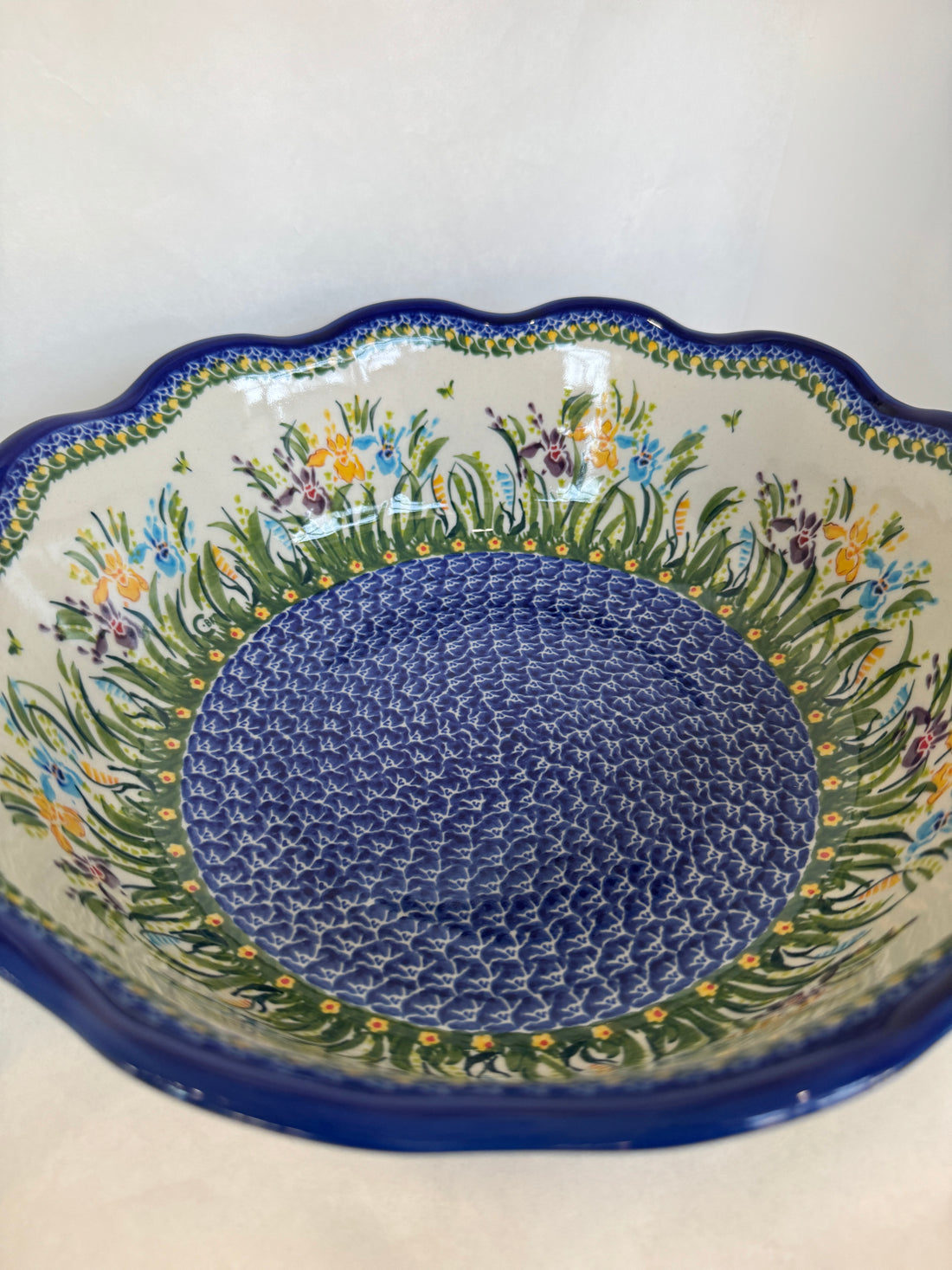 KALICH Electric Iris Scalloped Edge Bowl